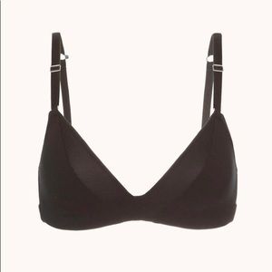 LIVELY The All-Day Deep V No-Wire Bra